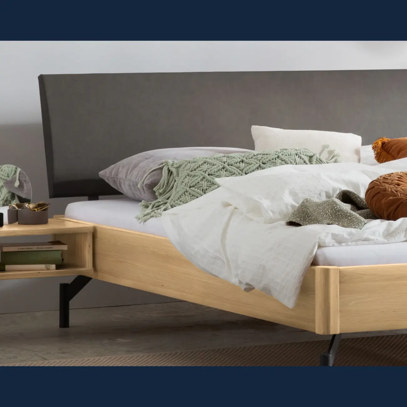 Elegantes Massivholzbett Hasena Broni im modern-skandinavischen Stil – Bild 3