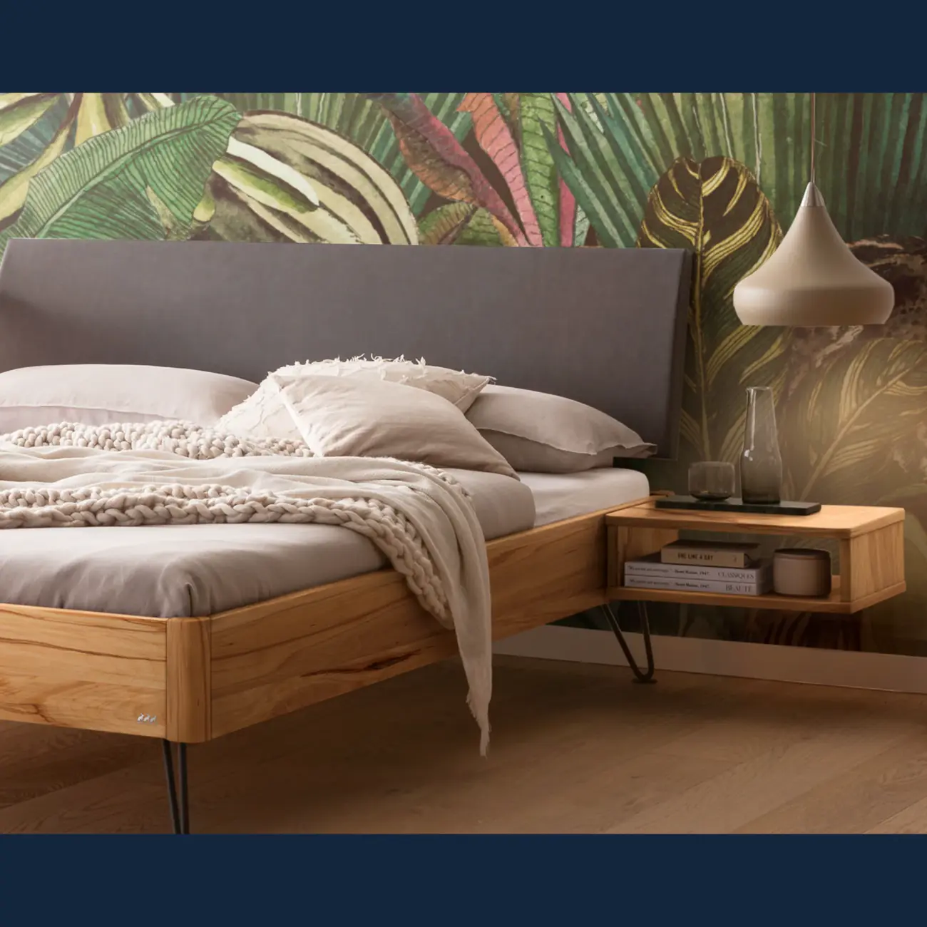 Zeitloses Massivholzbett Hasena Lugano modern-industrial – Bild 11