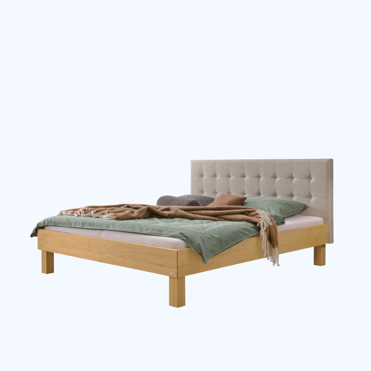 Zeitloses Massivholzbett Hasena Ricardo modern-skandinavisch