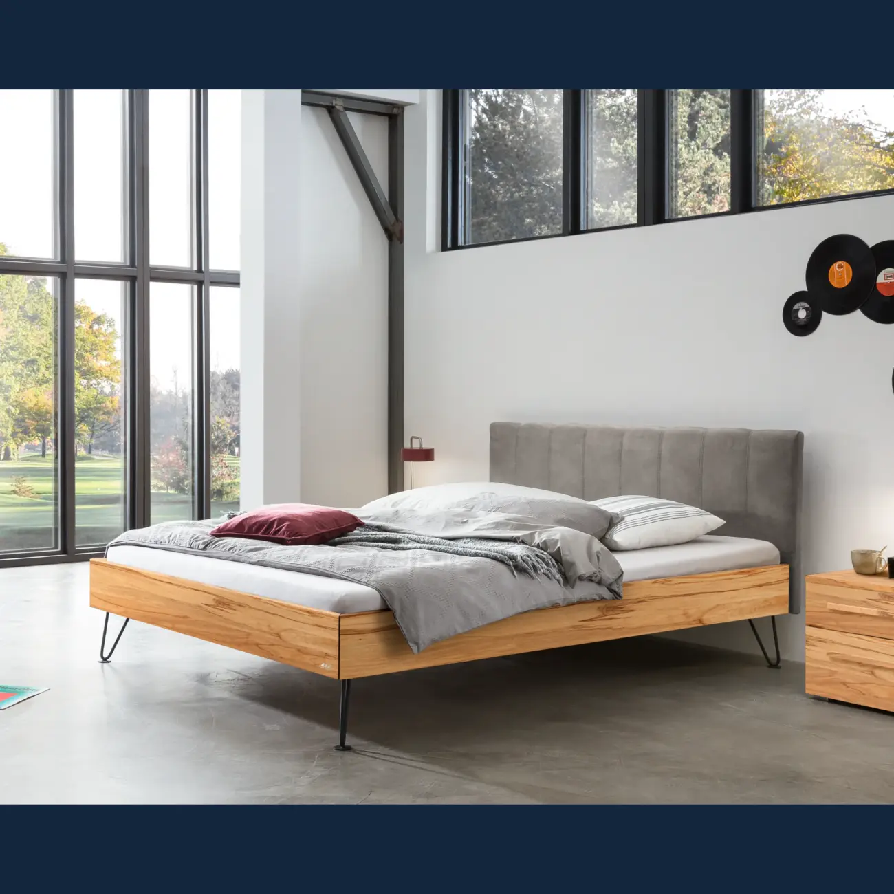 Charaktervolles Massivholzbett Hasena Roberto modern Industrial – Bild 15