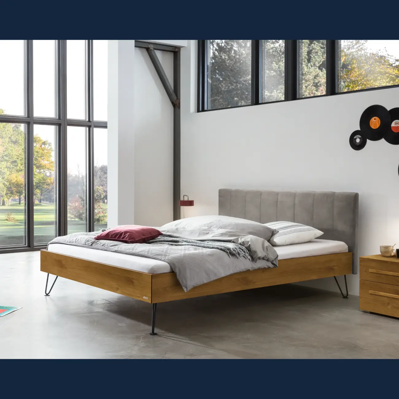 Charaktervolles Massivholzbett Hasena Roberto modern Industrial – Bild 25