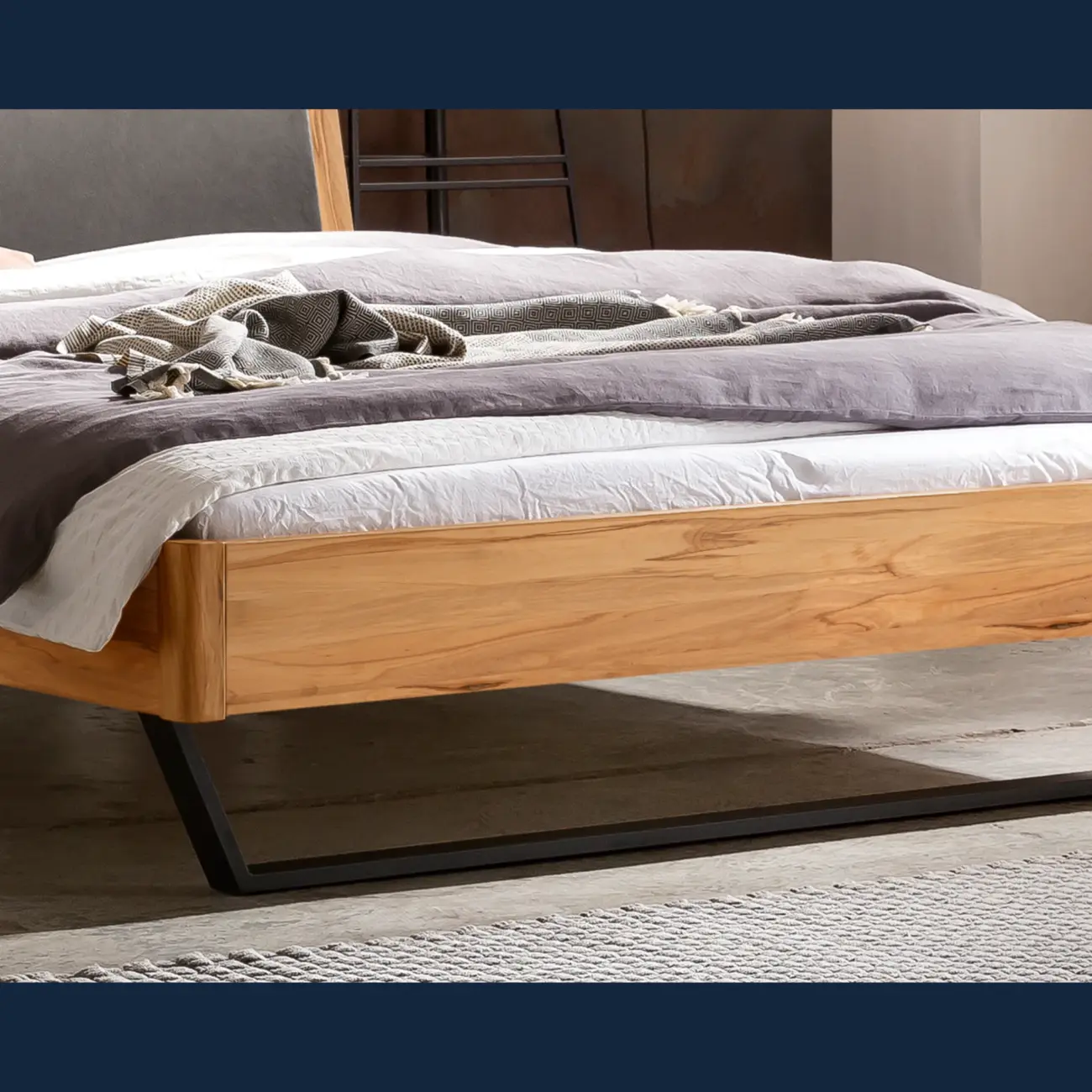 Elegantes Massivholzbett Hasena modern-industrial Marola 4 Elegantes Massivholzbett Hasena modern-industrial Marola – Bild 4