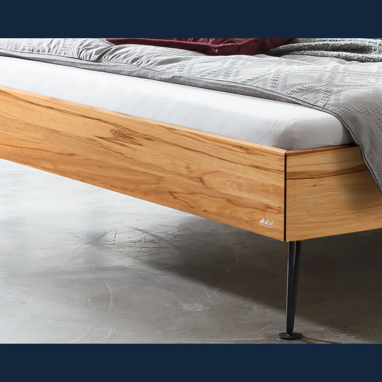 Charaktervolles Massivholzbett Hasena Roberto modern Industrial 20 Charaktervolles Massivholzbett Hasena Roberto modern Industrial – Bild 20